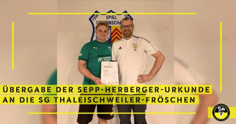 Übergabe der Sepp-Herberger Urkunde an Thaleischweiler Fröschen