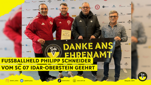 Bildunterschrift v.l.n.r.: Sportlicher Leiter SC 07 Marco Reich, Philipp Schneider, Axel Rolland, Michael Rodenbuch SC 07