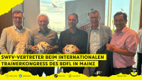 Bildunterschrift: SWFV-Vertreter beim Empfang der Stadt Mainz im Esszimmer des Landtages in Mainz. V.l.n.r.: Stefan Hofmann (Vereins- und Vorstandsvorsitzender 1. FSV Mainz 05), Benno Möhlmann (Präsident Bund Deutscher Fußball-Lehrer), Daniel Köbler (Bürgermeister und Dezernent für Finanzen, Beteiligungen und Sport der Stadt Mainz), Thomas Bergmann (SWFV-Präsident) und Michael Monath (SWFV-Verbandsdirektor)